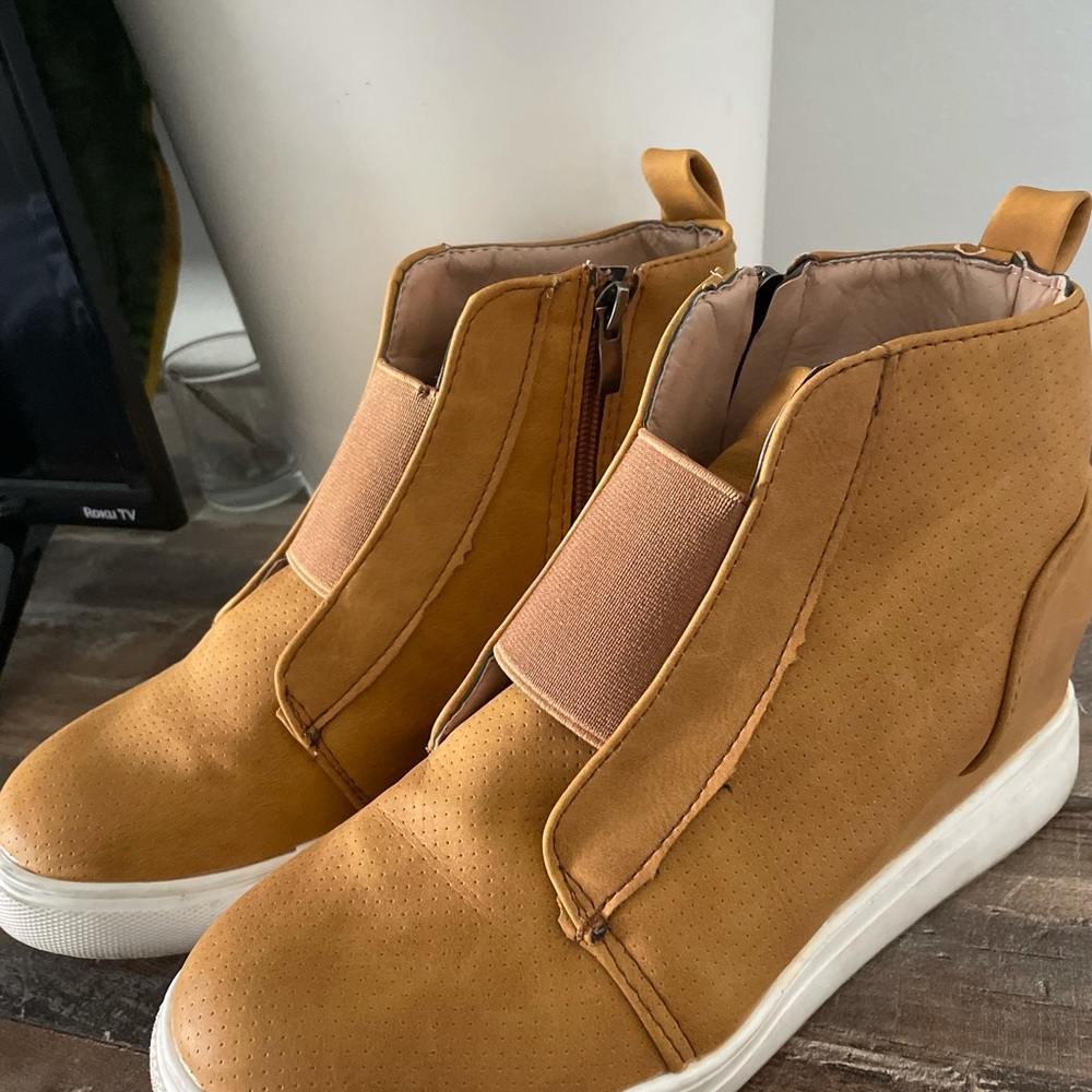 Booties - Tan color faux leather size 7